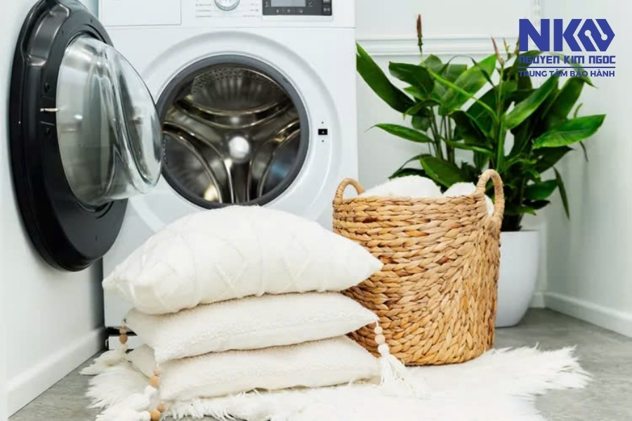 Cách sấy khô ruột gối sau khi giặt bằng máy sấy tại nhà