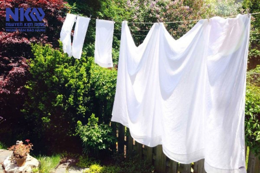 Mẹo giúp sấy chăn ga hiệu quả và bền vải hơn