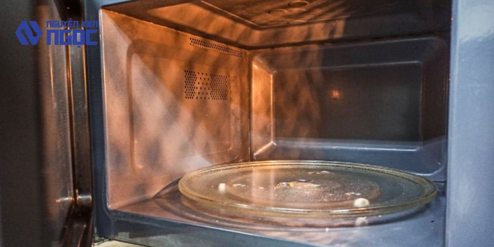 Lò vi sóng không quay đĩa phải làm gì?