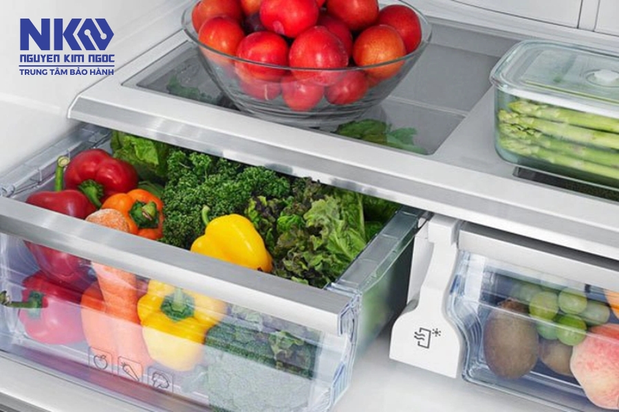Sử dụng đúng ngăn chứa và hạn chế mở tủ nhiều lần