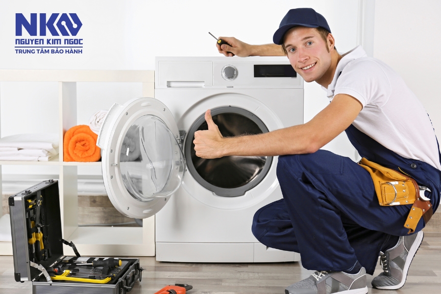 Trung tâm bảo hành Nguyễn Kim Ngọc cung cấp dịch vụ vệ sinh máy giặt chuyên nghiệp